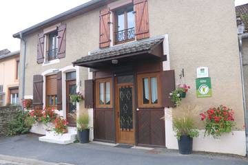 Gîte pour 9 Personnes dans Saint-Blin, Haute-Marne, Photo 1