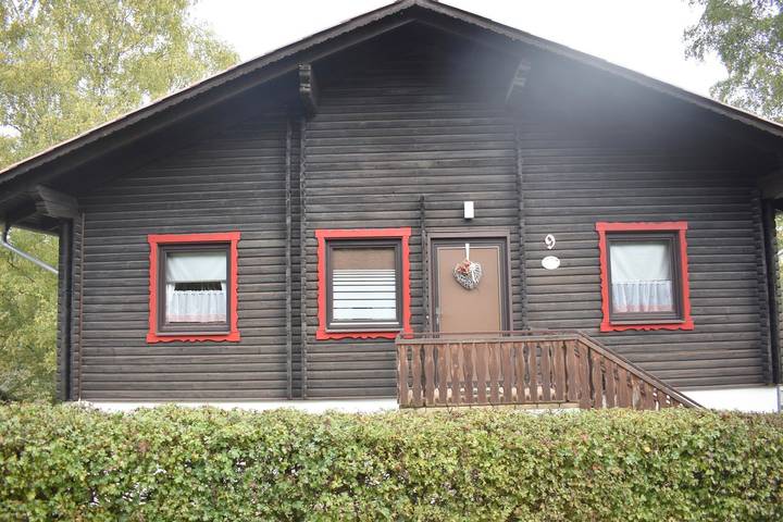 Ferienwohnung für 4 Personen, mit Balkon in Thalfang am Erbeskopf - 2