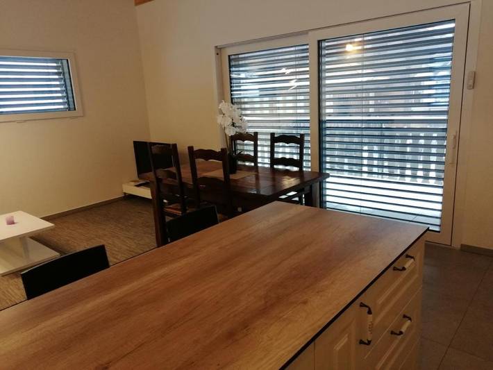 Gîte pour 4 personnes, avec vue ainsi que piscine et balcon à Châtel-Saint-Denis - 4