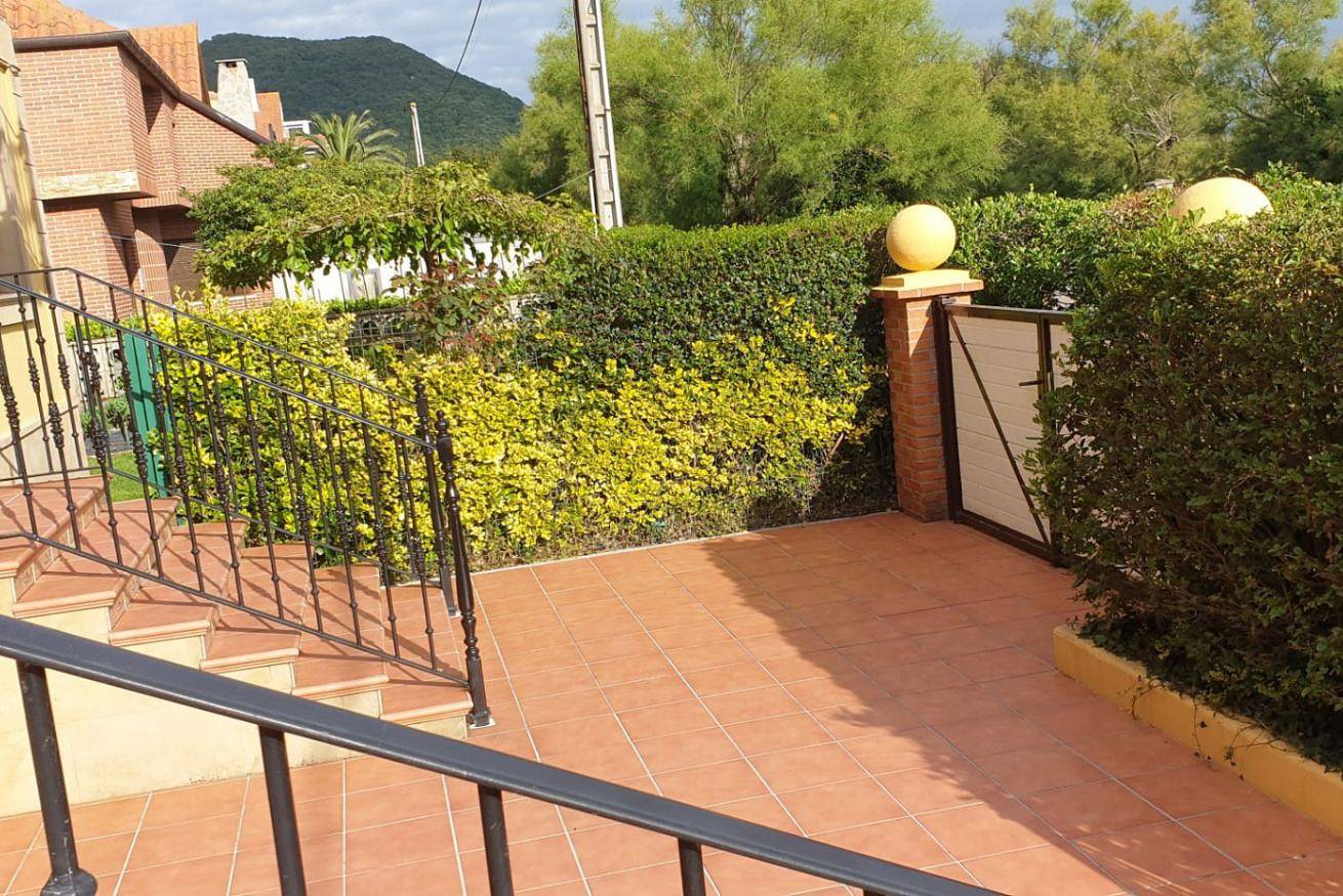 Ganze Wohnung, C05A03 Villa Hortensia I in Santoña, Kantabrische Küste