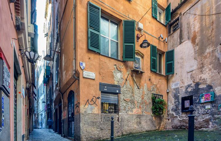 Attico per 10 persone in Genoa