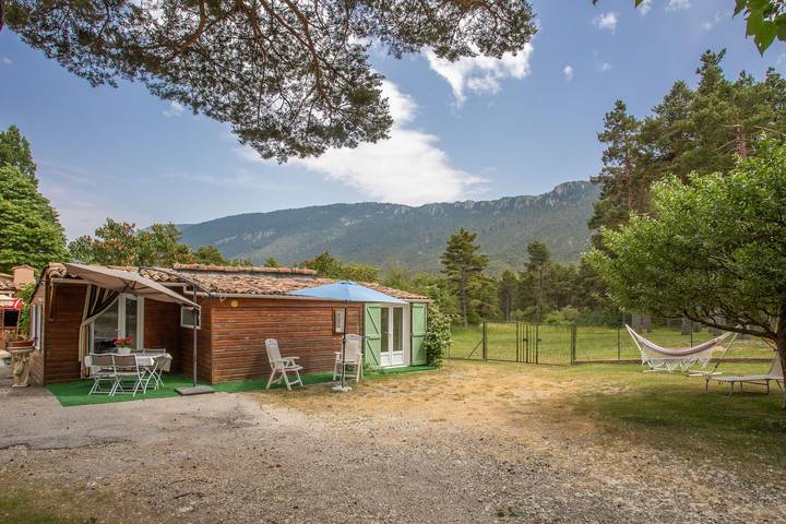 Chalet pour 2 personnes, avec jardin en Provence-Alpes-Côte d'Azur - 2