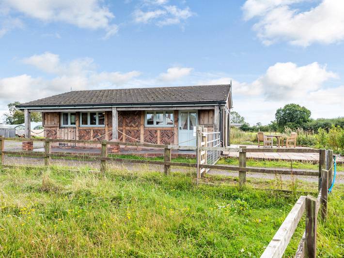 Glamping for 3 people in North West England
