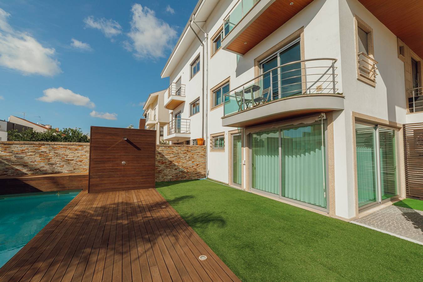 Pool & Cinema Villa by Vacationy in Distrito de Porto