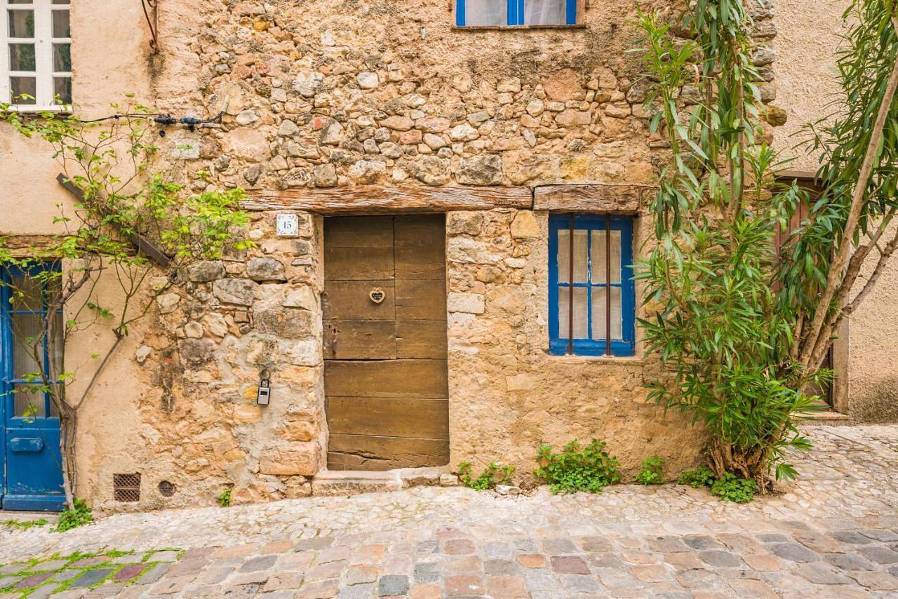 Appartement entier, One-Bedroom Apartment in Seillans, Région de Draguignan