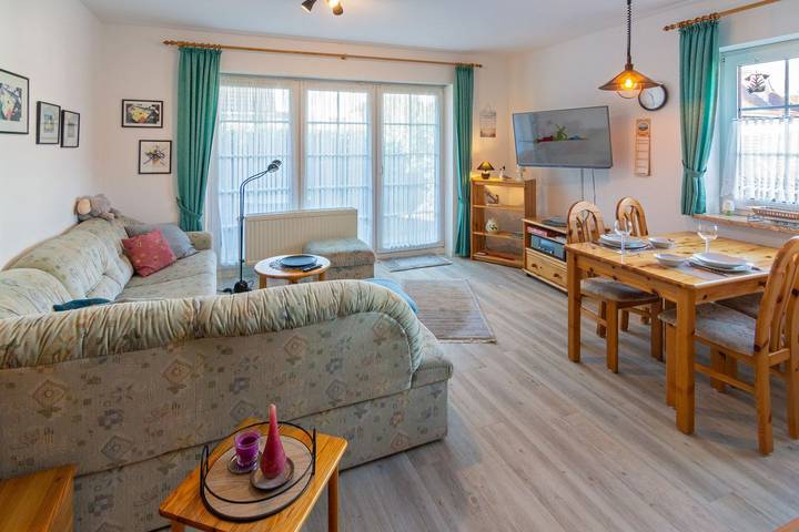 Ferienwohnung für 2 Personen, mit Terrasse in Dornumersiel