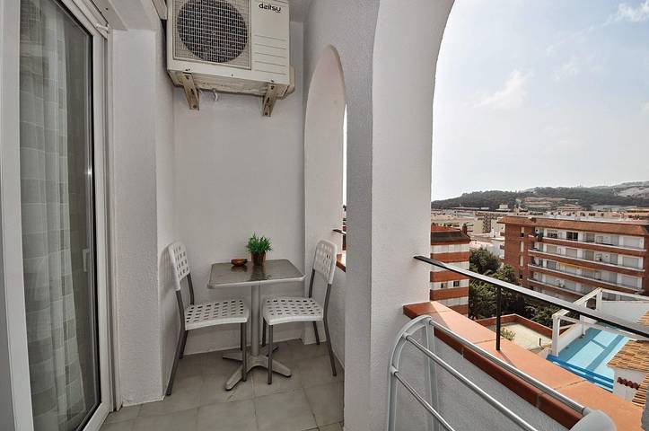 Ferienwohnung für 4 Personen, mit Pool und Meerblick sowie Terrasse und Garten, mit Haustier in Lloret de Mar - 4