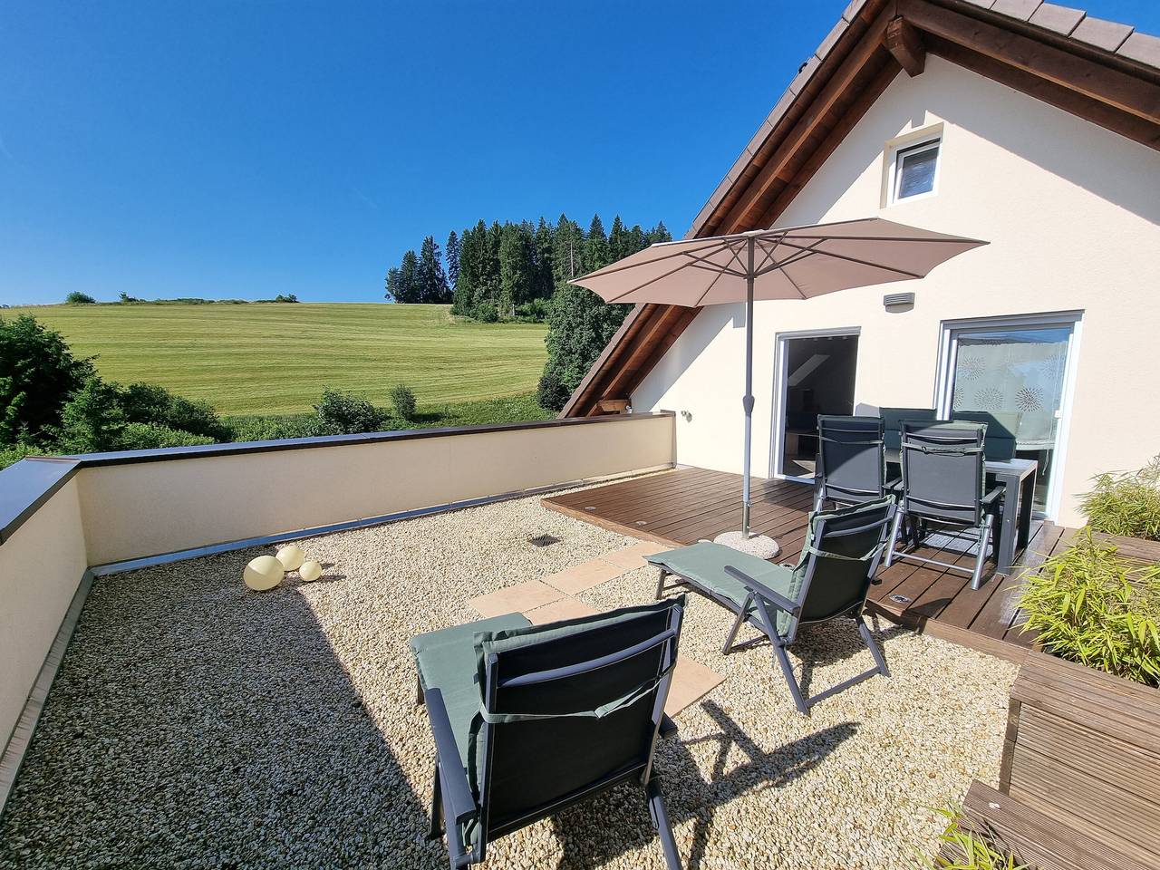 Ganze Wohnung, Ferienwohnung 'Am Bach' mit Privatterrasse, Balkon und Wi-Fi in Unterkirnach, Mittlerer Schwarzwald