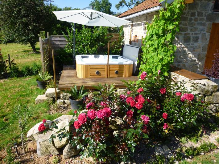 Gîte pour 6 personnes, avec piscine ainsi que sauna et jacuzzi dans la Creuse - 4