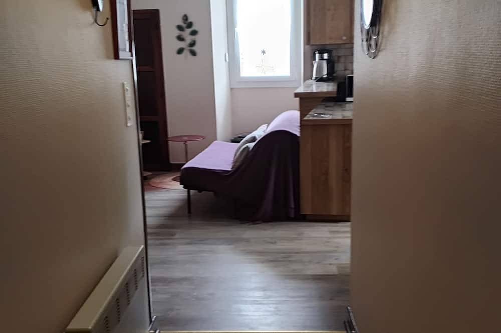 Ganze Wohnung, Charming apartment on the banks of the Gave Ossau, quiet corner(4 pers) in Laruns, Béarn