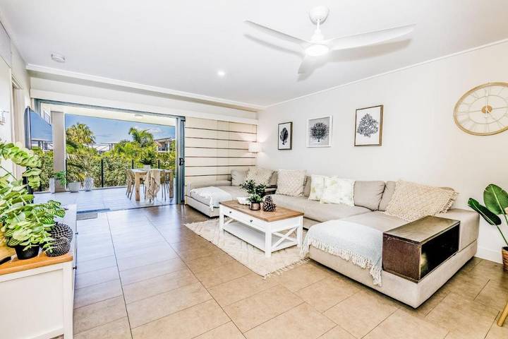 Apartamento de vacaciones para 6 personas, con terraza y piscina además de jacuzzi y piscina para niños - 1