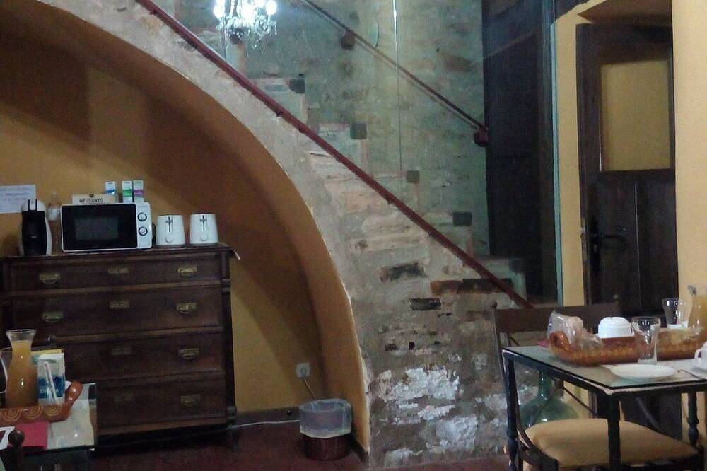 Casa Rural Amanecer in Castañar de Ibor, Cáceres Region