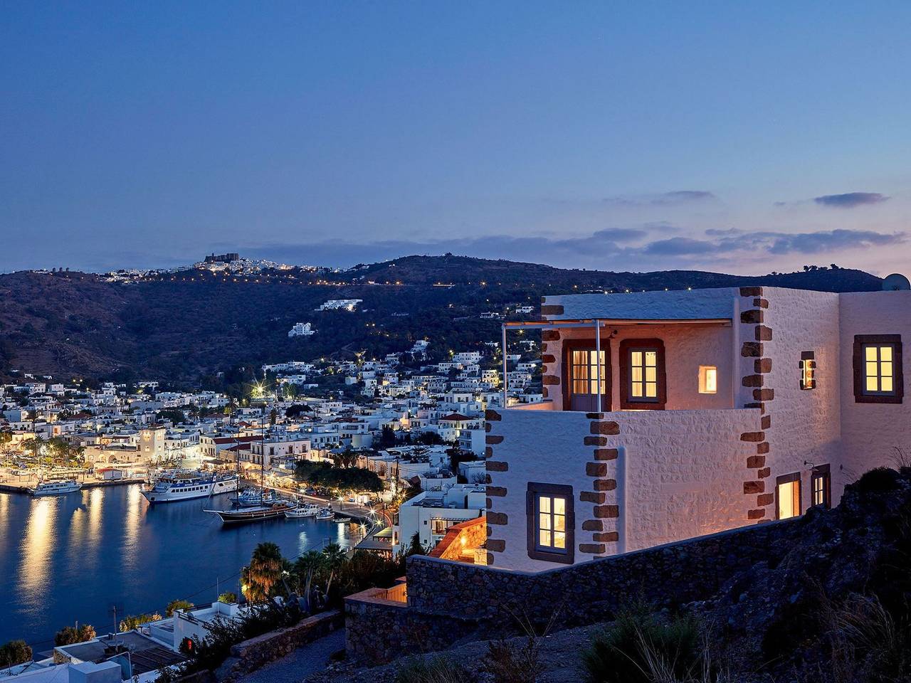 Outstanding Patmos Villa | 3 Bedrooms | Villa Harbour View | Infinty Pool | Amazing Skala Views in Skala (Patmos), Dodecaneso