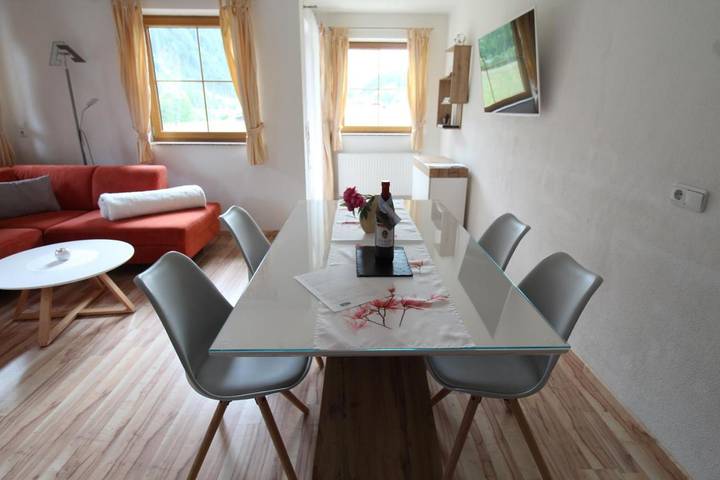 Ferienwohnung für 8 Personen, mit Sauna und Garten sowie Whirlpool in Neustift im Stubaital - 3