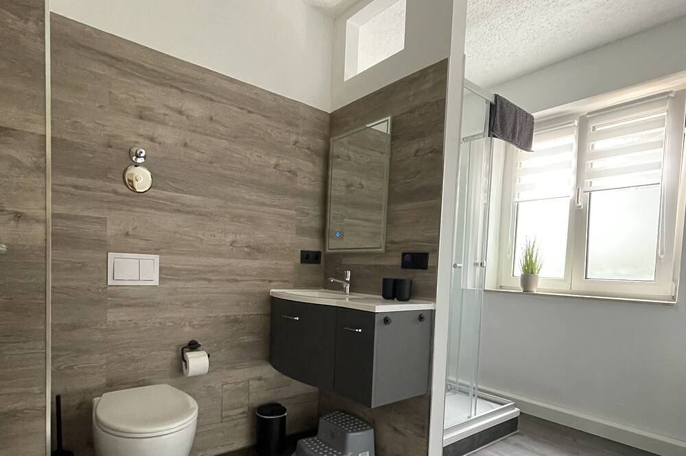 Ganze Wohnung, *Neu* Familienfreundliche, moderne Fewo im Leipziger Süden in Markkleeberg, Leipziger Neuseenland