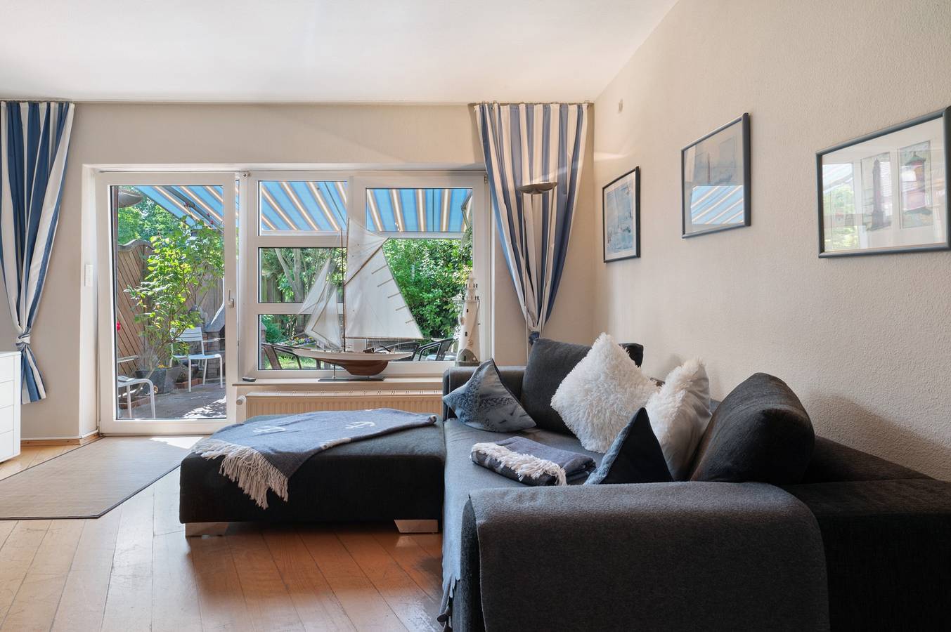 Ganze Wohnung, Ferienwohnung 'Schönes Maritimes Haus' mit privater Terrasse, privatem Garten und Wi-Fi in Bremen, Bremen Bundesland