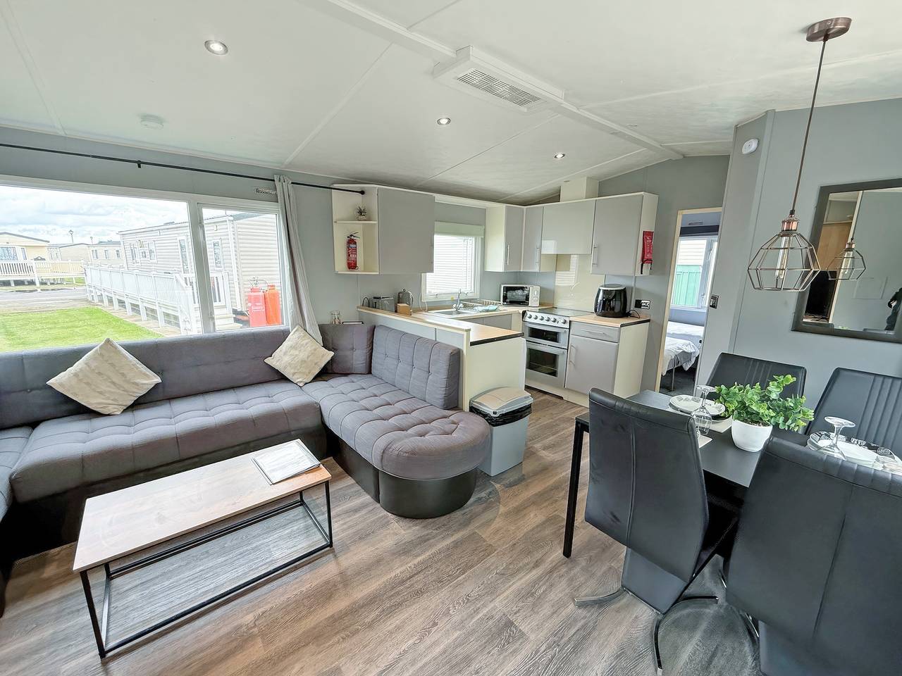 Palm Grove 1 - Ukc9556 in Chapel St. Leonards, Lincolnshire