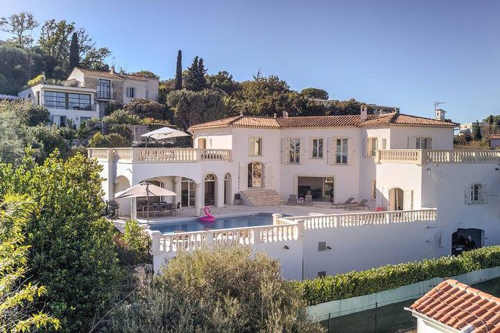 Villa für 12 Personen, mit Balkon und Garten