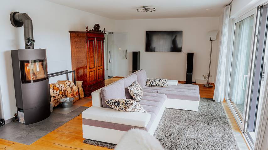 Ferienhaus 'Schöne Relaxunterkunft-barrierefrei' mit Bergblick, Wlan & Lüftungsanlage in Mössingen, Neckar-Alb