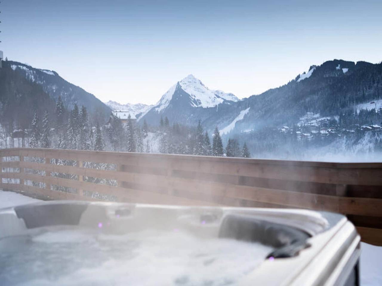 Apartamento entero, Chalet Rosiers, Magnífica vista, Spa y Jacuzzi in Montriond, Les Portes du Soleil