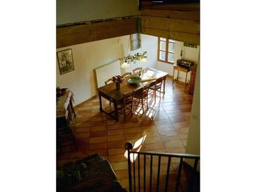 Gîte pour 9 personnes, avec terrasse et jardin à Mirabel