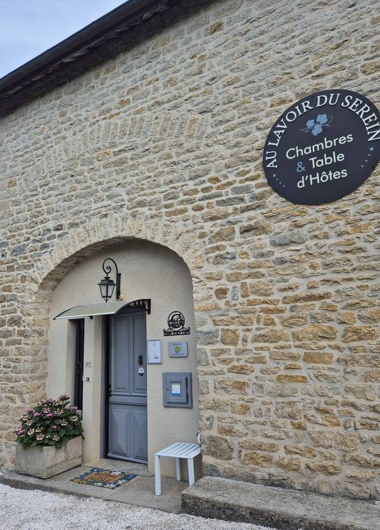 Chambre et table d'hôtes au Lavoir du Serein - L'Eventail in Saint-Germain-lès-Arlay, Jura
