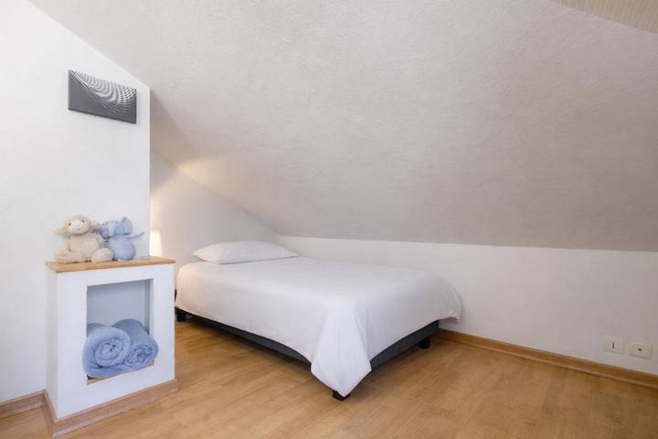 Gîte pour 4 personnes, avec vue à Pallud - 4