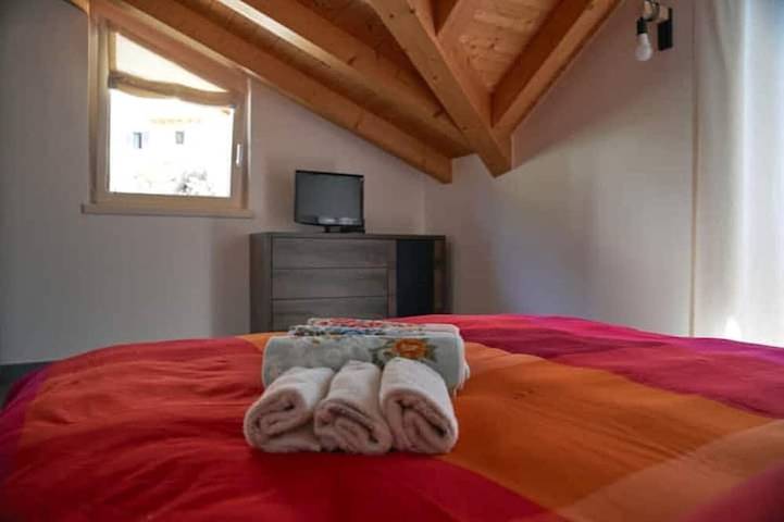 La Casa Rossa in Roncone, Sella Giudicarie