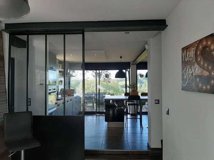 Location de vacances pour 6 personnes, avec Terrasse ainsi que Jardin et Piscine à Urt - 4