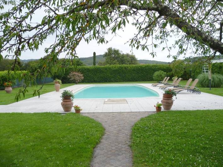 Apartamento de vacaciones para 6 personas, con vistas además de jardín y piscina - 1