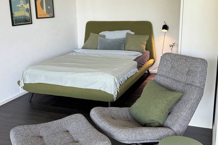 Ganze Wohnung, Chices Apartement in zentraler Lage mit großem Balkon und Blick über die Stadt in Kreis Olpe, Biggesee