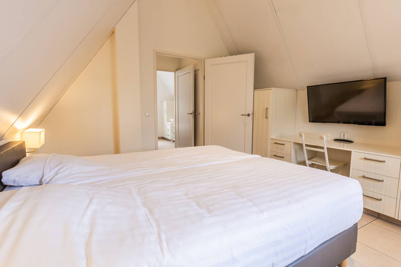 Hof van Salland Parkbeheer B.V. — Villa Beukelaer Wellness Plus mit Sauna und Whirlpool | 4 Personen in Hellendoorn, Sallandse Heuvelrug