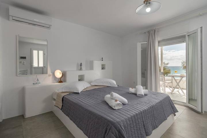 Chambre d’hôte pour 4 personnes, avec vue et terrasse dans Milos - 3