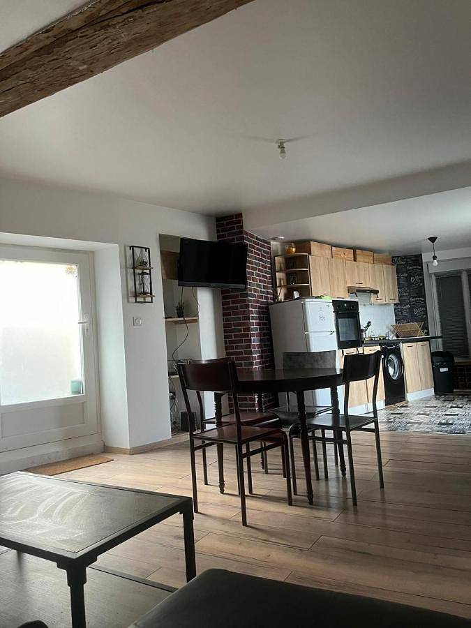 Gîte pour 4 personnes dans Saint-Jean-sur-Mayenne - 2