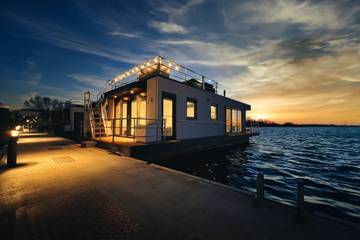Hausboot für 4 Personen, mit Terrasse und Seeblick auf Fischland - Darß - Zingst