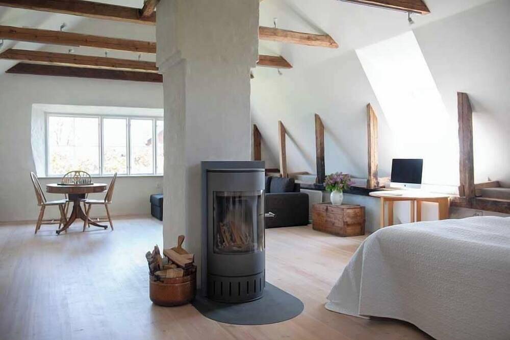 Welcome to Gula Gården, a historic gem in the heart of Ljugarn, Gotland in Ljugarn, Gotland
