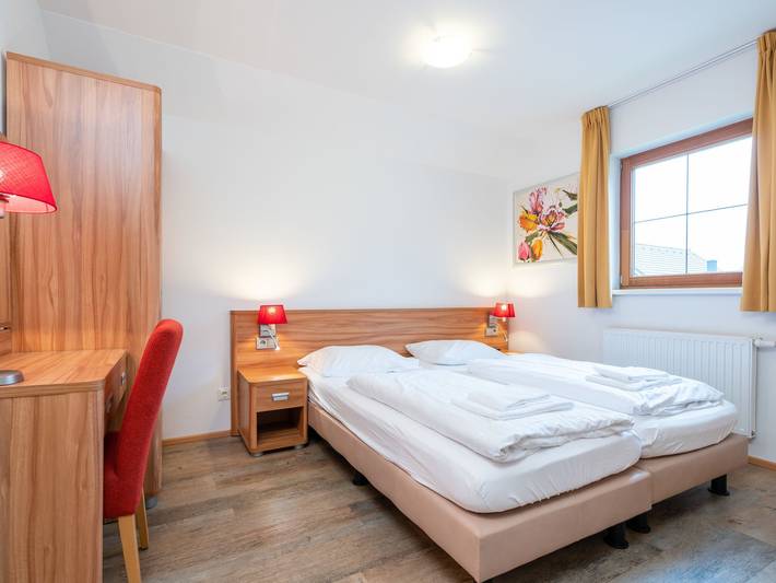 Chalet für 6 Personen, mit Sauna und Balkon sowie Garten und Pool, kinderfreundlich in Dachstein Salzkammergut - 4