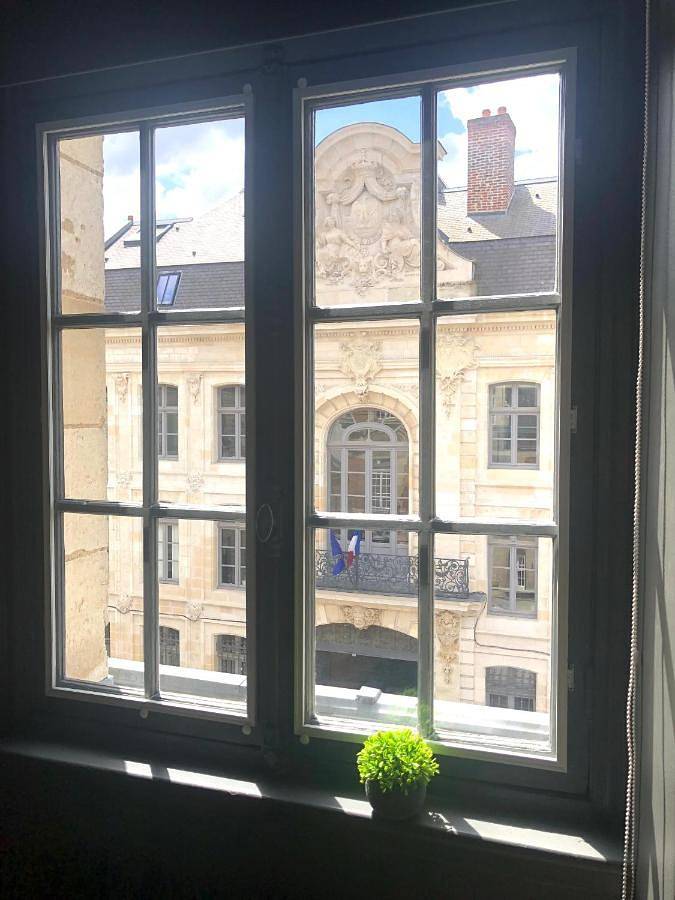 Appartement entier, One-Bedroom Apartment in Arras, Région d'Arras
