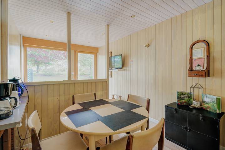 Holiday Home 'La Maison De La Rebergère' with Shared Terrace, Shared Garden and Wi-Fi in Javené, Fougères-Vitré