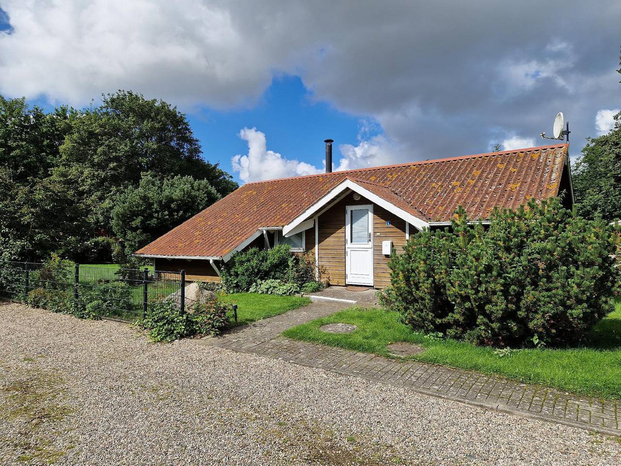Ferienhaus mit Kaminofen und großem Garten in Dörphof, Rendsburg-Eckernförde