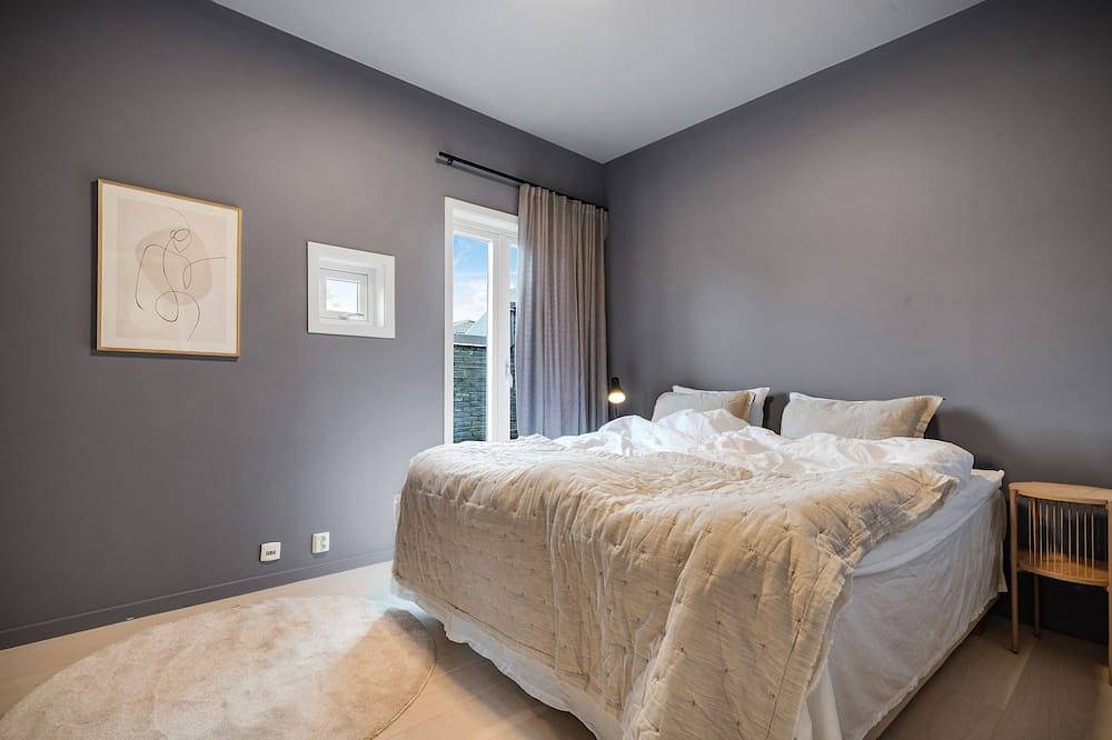 Villa by the beach, 10 min from city center. in Bergen, Vestland