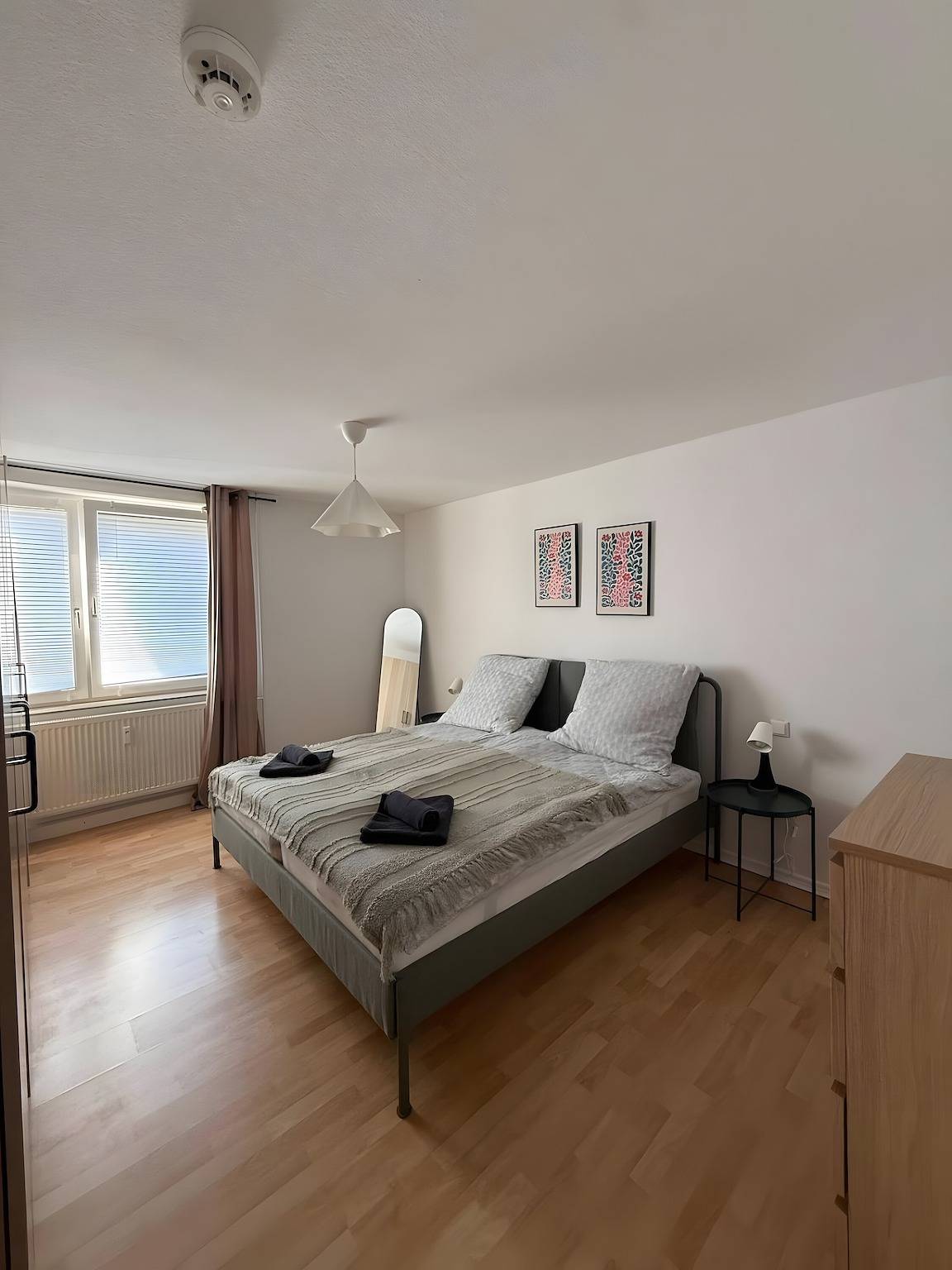 Appartement entier, Bel appartement en face de la gare in Bad Wilhelmshöhe, Cassel (Allemagne)