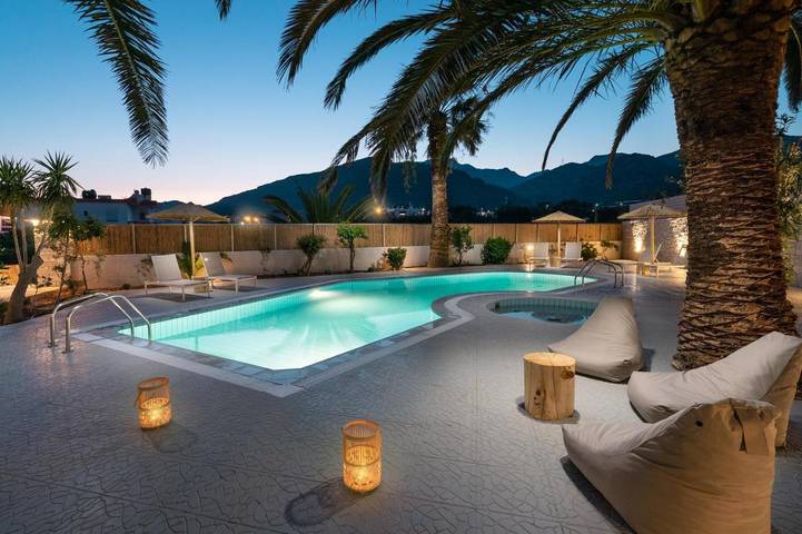 Appart’hôtel pour 3 personnes, avec jardin ainsi que piscine et vue