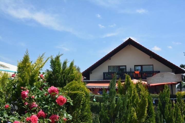 Hotel für 3 Personen, mit Terrasse und Garten in Bestensee - 4