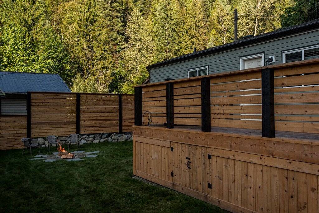 C & C Home -Neue Landschaftsgestaltung! Neue Bilder!! in Nelson (Britisch-Kolumbien), Whitewater Ski Resort