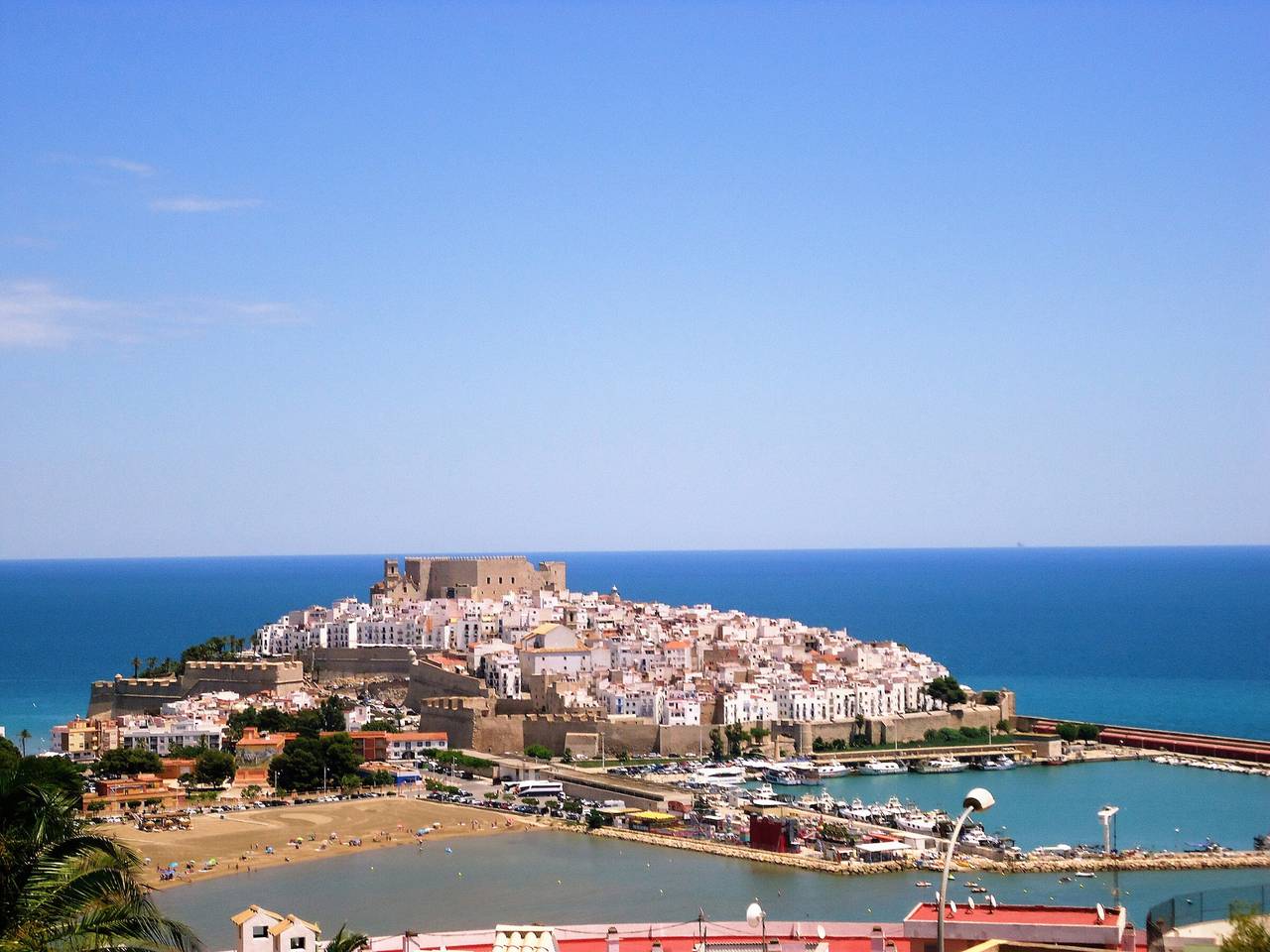 Appartamento intero, Appartamento vacanze per 6 persone con terrazza in Platja de les Vídues (Peñiscola), Peñíscola