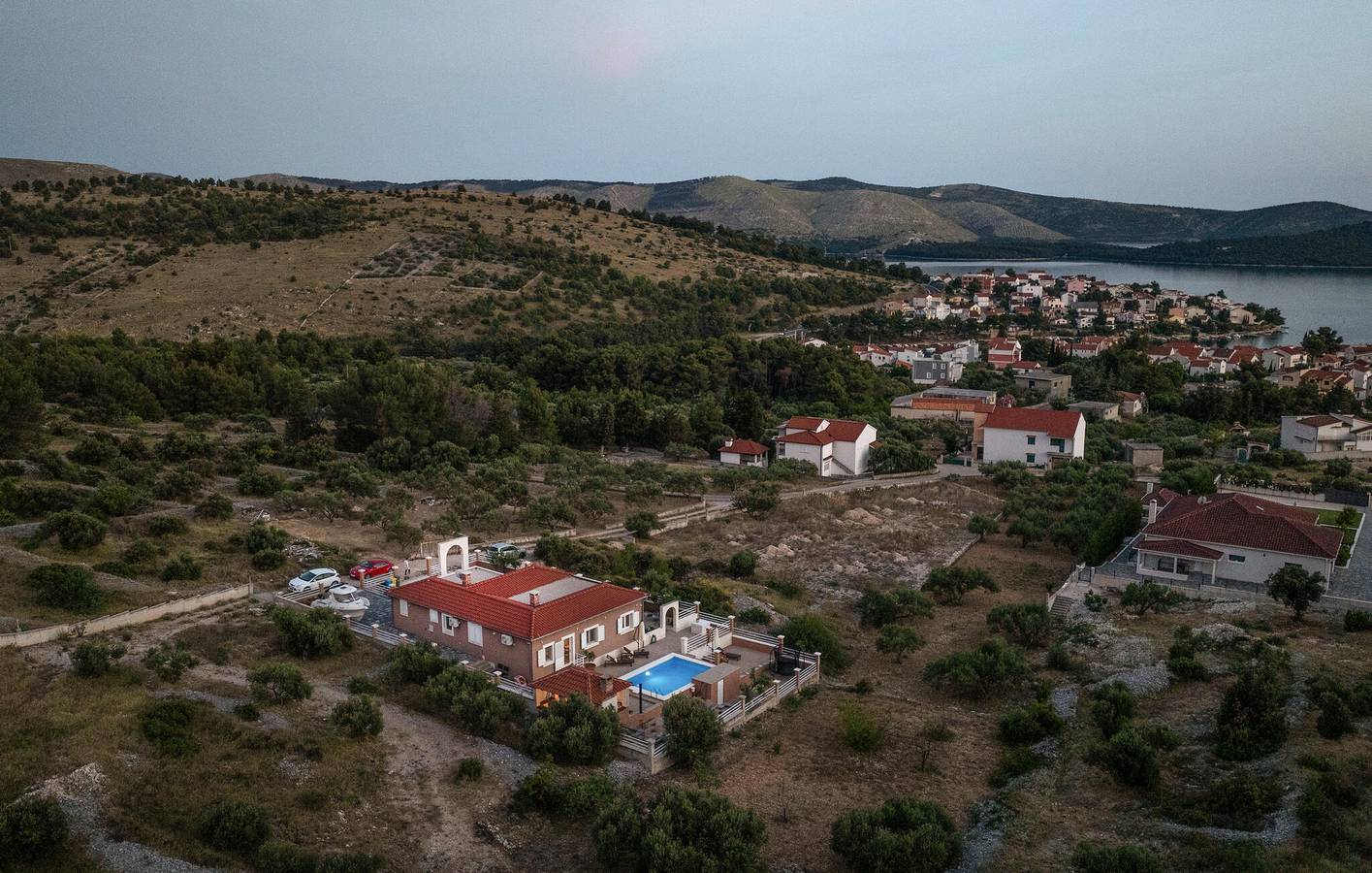 Ferienhaus für 8 Personen mit Terrasse in Zaboric, Šibenik-Knin