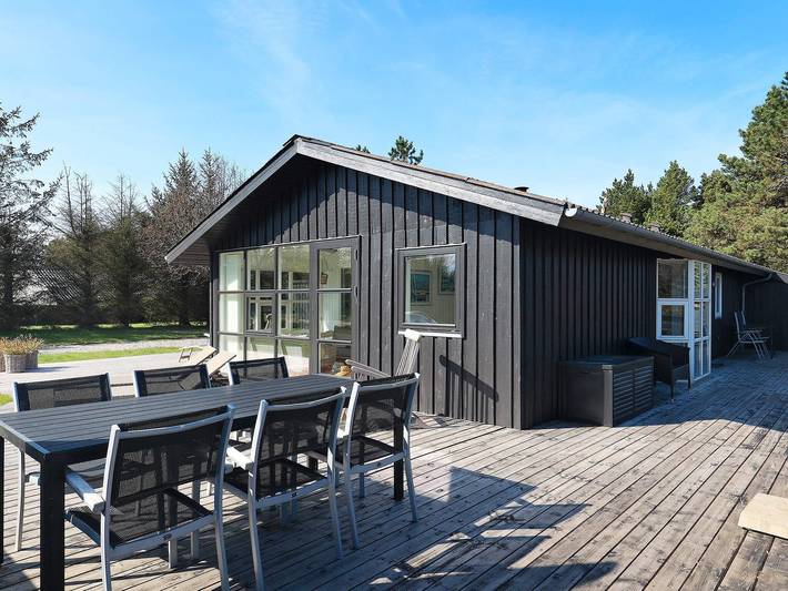 Ferieudlejning for 8 personer, med Jacuzzi og Terrasse samt Sauna i Aalborg Kommune