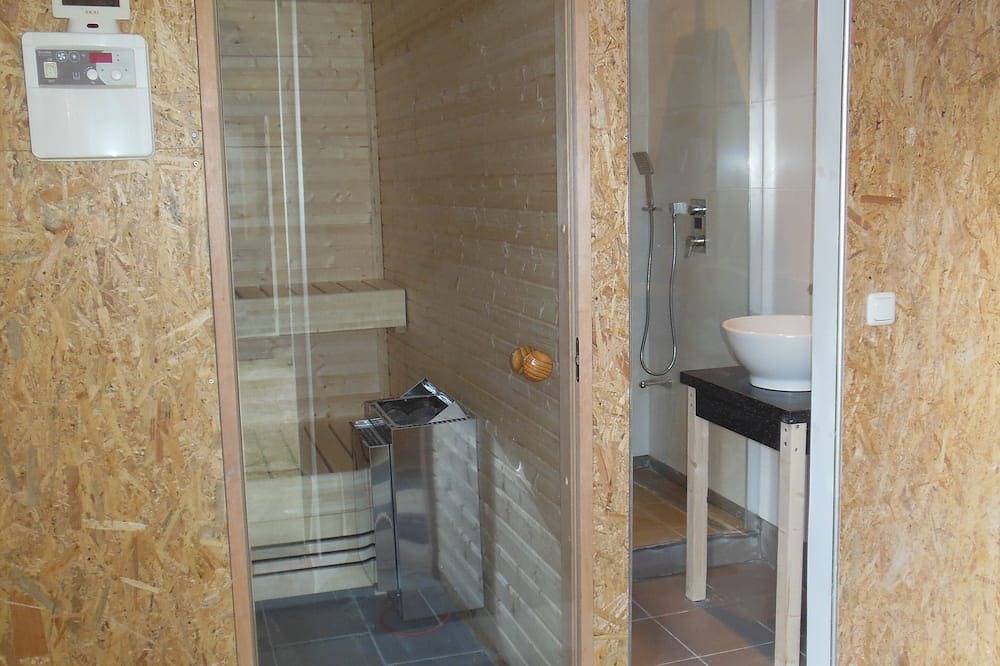 Accueil / B & B « t Nid d'hirondelle - la paix, l'espace et l'intimité avec sauna privé in Sallandse Heuvelrug