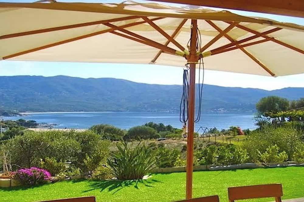 Belle Villa De Charme, Vue Mer Panoramique, Standing, A 5Mn De La Plage De Sable in Tiuccia, Casaglione